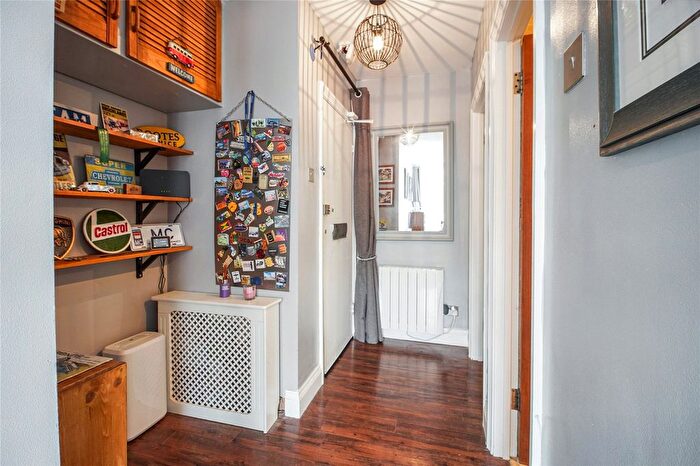 1 Bedroom Flat For Sale In Cressex Road, High Wycombe, Buckinghamshire, HP12