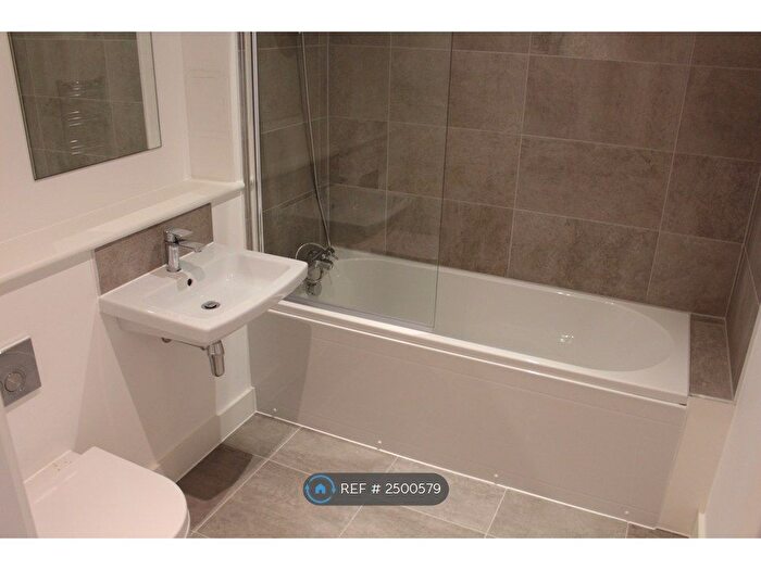3 Bedroom Flat To Rent In Church Road, London, NW10