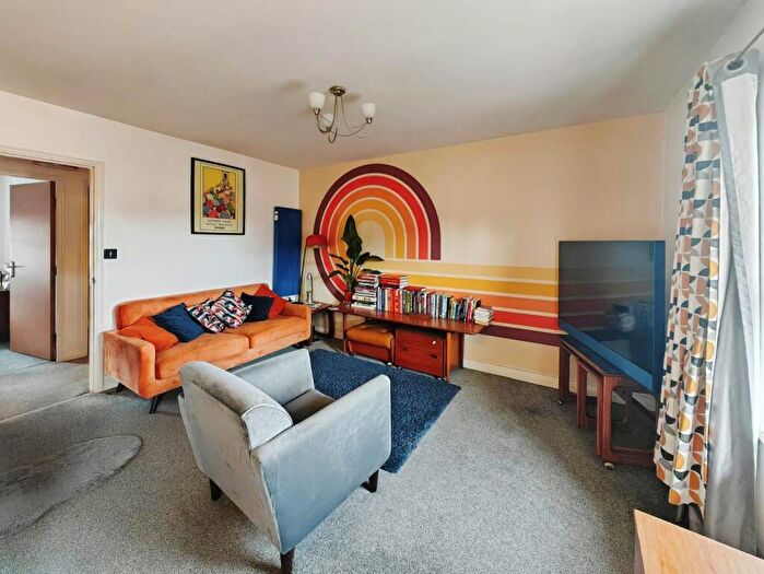 2 Bedroom Flat For Sale In Lambert Crescent, Nantwich, CW5