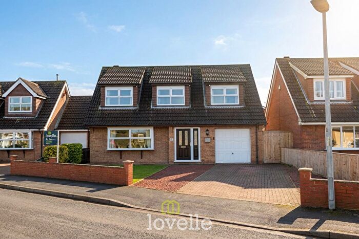 4 Bedroom Detached House For Sale In Newlands Park, Humberston, DN36