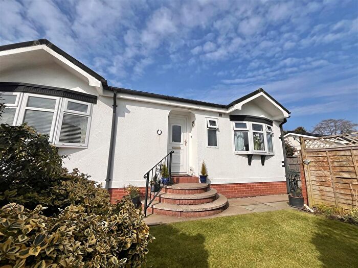 2 Bedroom Mobile/park Home For Sale In Mossways Park, Wilmslow, SK9
