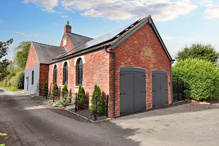 4 Bedroom Detached House For Sale In Chapel Lane, Donington-On-Bain, LN11