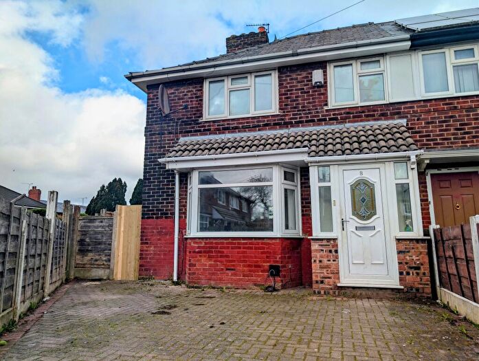3 Bedroom Semi Detached House To Rent In Acton Avenue, Manchester, M40