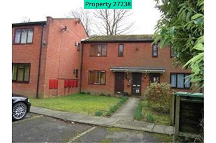 1 Bedroom Flat To Rent In Kaithewood House, Crawley Road, Horsham, RH12