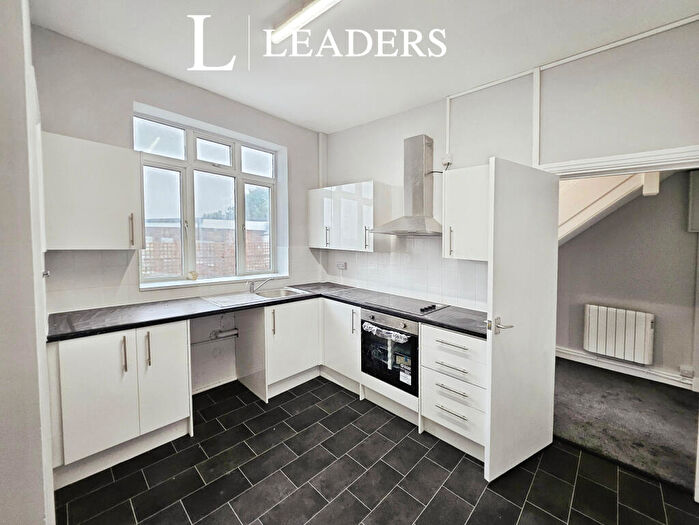 2 Bedroom Maisonette To Rent In Station Road, Portslade, BN41