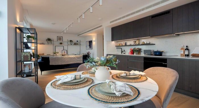 2 Bedroom Apartment To Rent In Author Kings Cross, York Way, London, N1