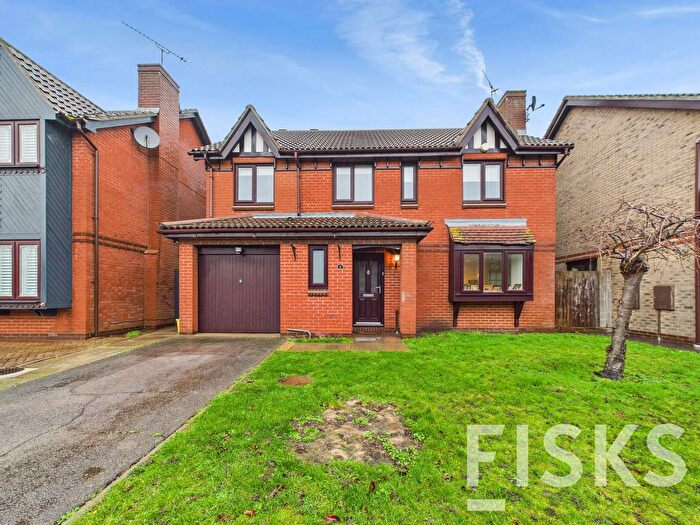 4 Bedroom Detached House For Sale In The Saltings, Benfleet, SS7