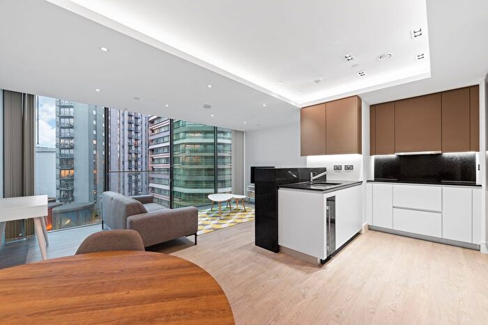 2 Bedroom Flat For Sale In Carrara Tower, Bollinder Place, London, EC1V
