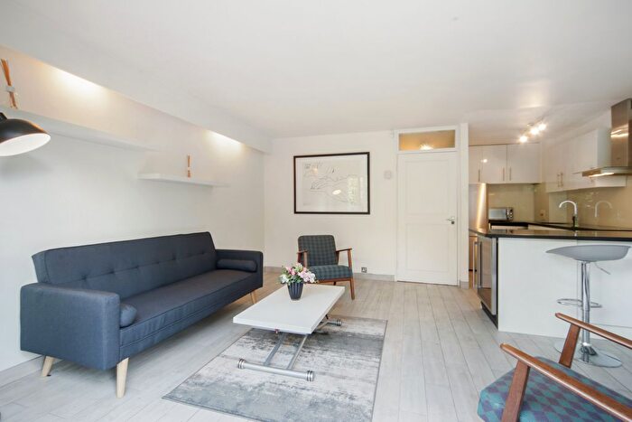 2 Bedroom Flat To Rent In Kendal Steps, London, W2