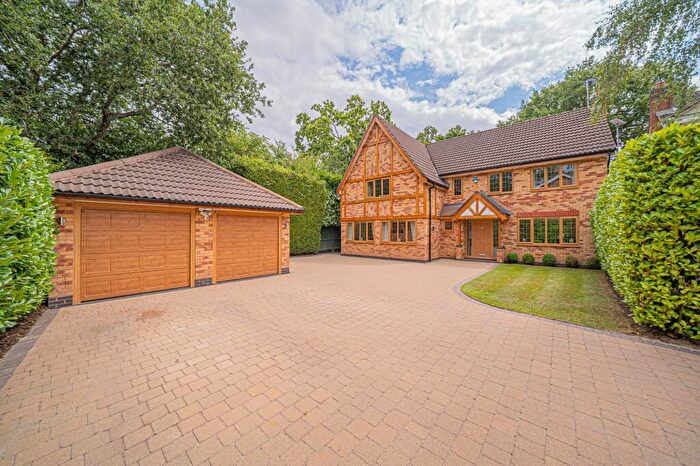 5 Bedroom Detached House For Sale In Boningale Way, Dorridge, B93