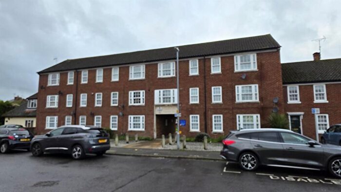 1 Bedroom Flat To Rent In Fountain Place, Waltham Abbey, EN9