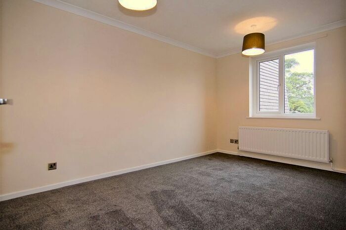 1 Bedroom Flat To Rent In Eskrett Street, Hednesford, Cannock, WS12