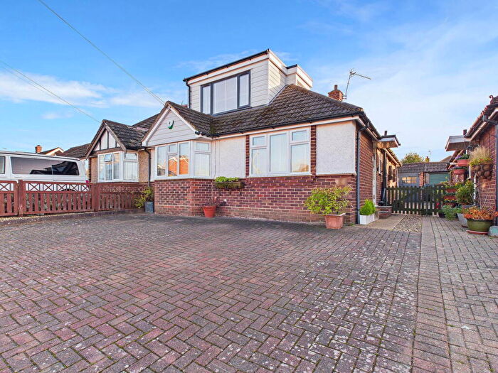 4 Bedroom Semi-Detached Bungalow For Sale In Heath Row, Bishop's Stortford, CM23