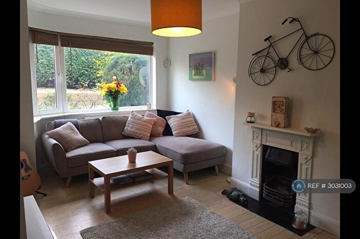2 Bedroom Maisonette To Rent In Meadowview Road, London, SE6