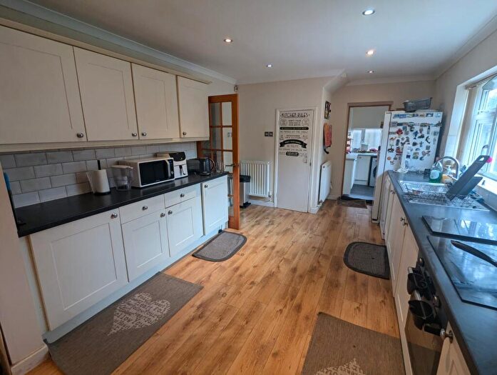 4 Bedroom House To Rent In Milbank Road, West End, Darlington, DL3