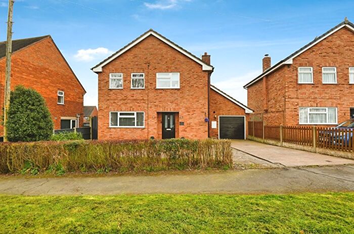 4 Bedroom Detached House For Sale In Coronation Crescent, Shuttington, Tamworth, B79