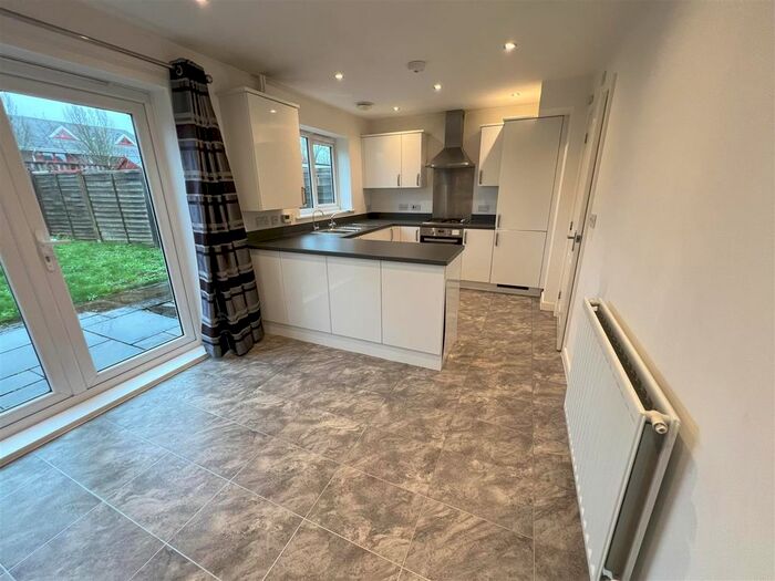 3 Bedroom Semi-Detached House To Rent In Primrose Lane, Impington, Cambridge, CB24