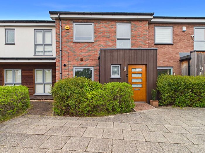 3 Bedroom Terraced House For Sale In January Courtyard, The Staiths, NE8