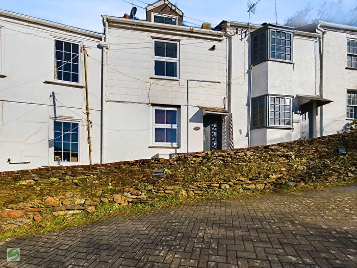 2 Bedroom Cottage For Sale In Shutta, East Looe, PL13