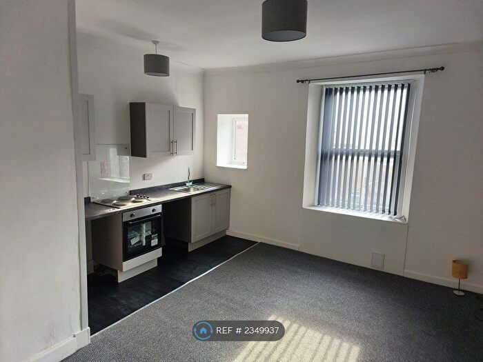 2 Bedroom Flat To Rent In Loudoun Road, Newmilns, KA16