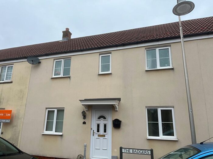 3 Bedroom Semi-Detached House To Rent In The Badgers, St Georges, BS22