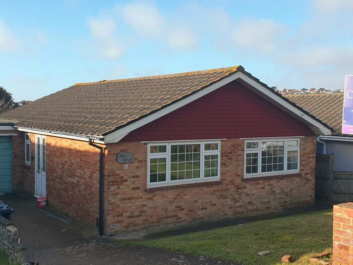 2 Bedroom Bungalow To Rent In Oaklands Avenue, Saltdean, BN2