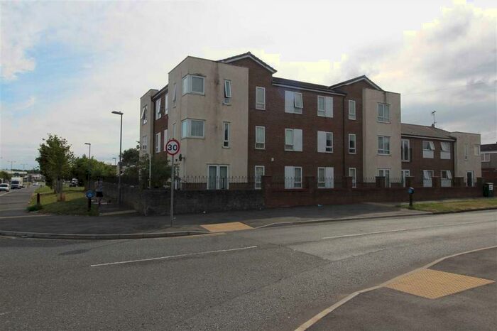 2 Bedroom Apartment For Sale In Briton Court, Britonside Avenue, Kirkby, L32