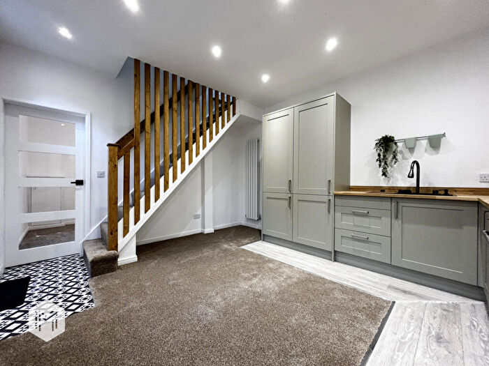3 Bedroom End Of Terrace House For Sale In Sterratt Street, Bolton, Greater Manchester, BL1