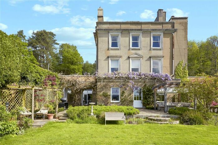 3 Bedroom Flat For Sale In Old Bury Hill, Dorking, RH4