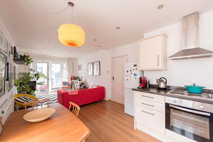 1 Bedroom Flat To Rent In High Road Leyton, E10