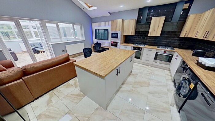 1 Bedroom Flat To Rent In Langleys Road, Selly Oak, Birmingham, B29