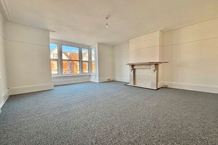 2 Bedroom Flat To Rent In Stubbington Avenue, Portsmouth, PO2