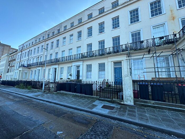 2 Bedroom Flat To Rent In St. Georges Terrace, Herne Bay, CT6