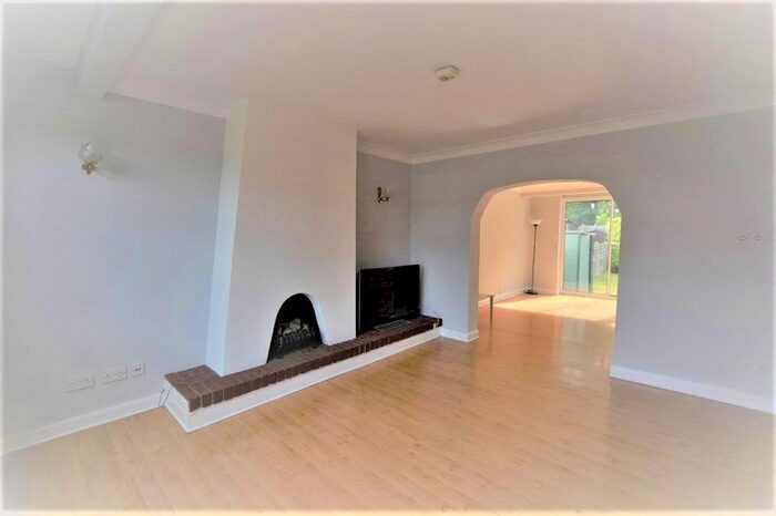 4 Bedroom Semi-Detached House For Sale In Rowlands Avenue, Pinner, HA5