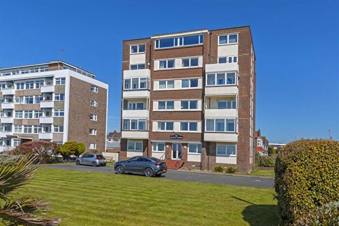 2 Bedroom Flat To Rent In Seaview Road, Worthing, BN11