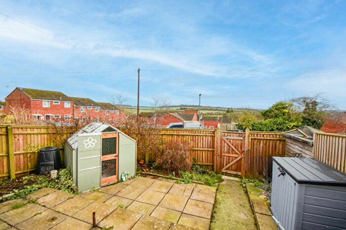 2 Bedroom End Of Terrace House For Sale In Purlyn Acre, Marlborough, Wiltshire, SN8