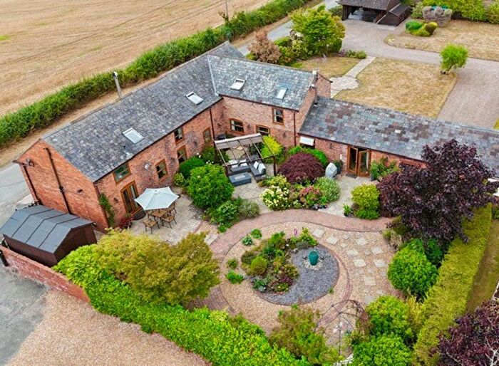 4 Bedroom Detached House For Sale In Hanmer, Whitchurch, SY13