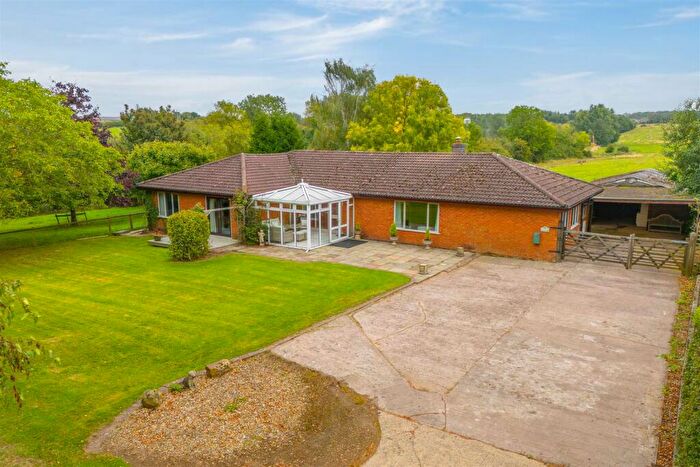 4 Bedroom Bungalow For Sale In Bruntingthorpe Road, Knaptoft, Lutterworth, LE17