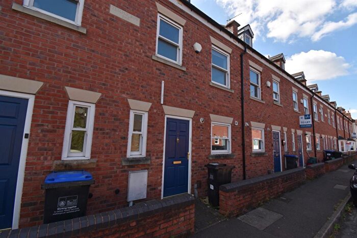 5 Bedroom Property To Rent In New Street, Leamington Spa, CV31