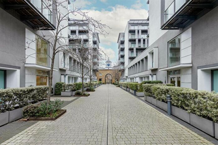 1 Bedroom Apartment To Rent In West Carriage House, London, SE18