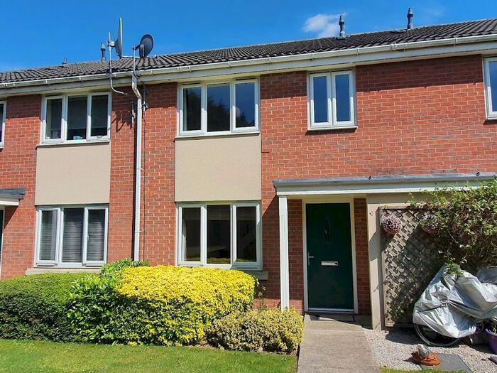 2 Bedroom Town House To Rent In Becketts Close, Grantham, Grantham, NG31