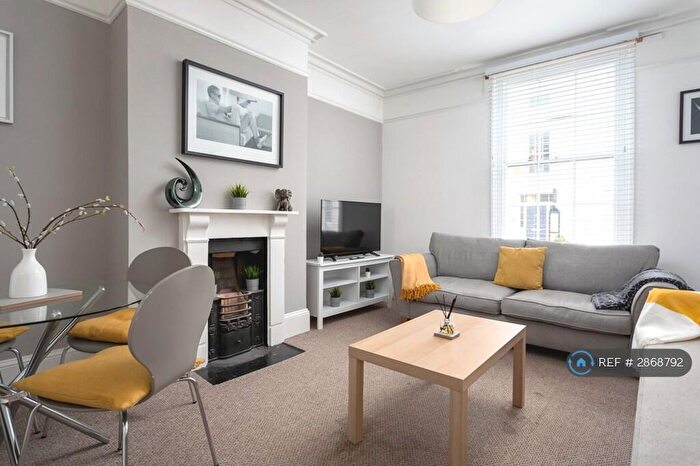 3 Bedroom Terraced House To Rent In St. Georges Place, Cheltenham, GL50