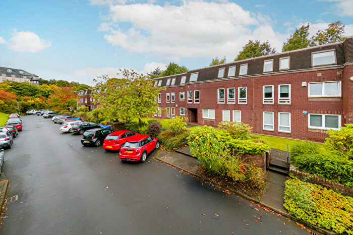 2 Bedroom Apartment To Rent In Clarence Gardens, Hyndland, Glasgow, G11