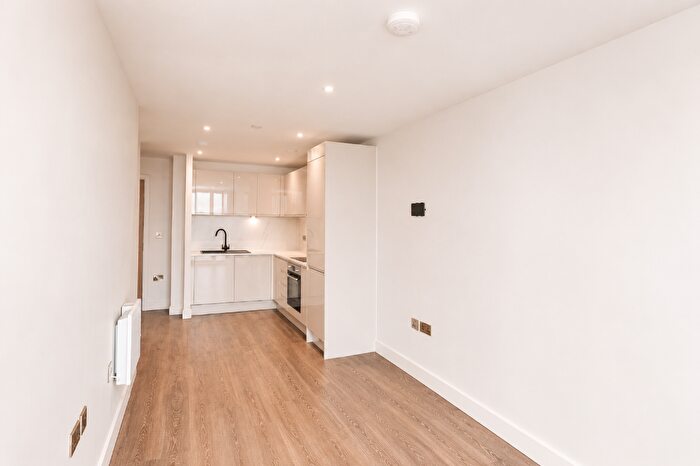1 Bedroom Flat To Rent In Triskelion Way, Liverpool, Merseyside, L3