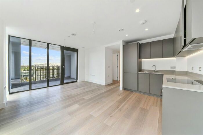 1 Bedroom Flat To Rent In Corn House, Marshgate Lane, London, E15