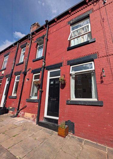 2 Bedroom Terraced House To Rent In Vicarage Avenue, Kirkstall, Leeds, LS5