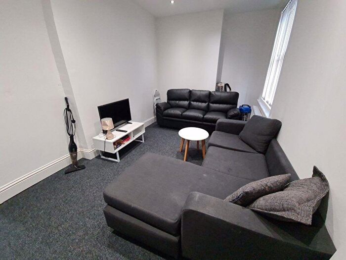 5 Bedroom House To Rent In Hanover Square, Leeds, LS3