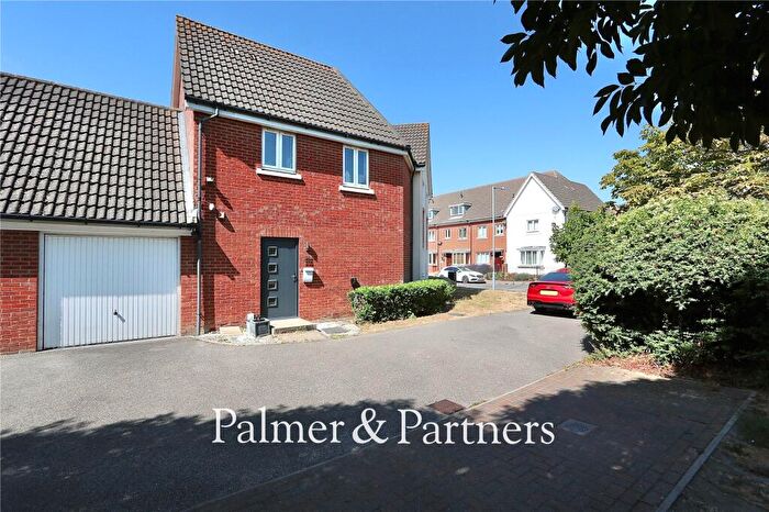 3 Bedroom Semi Detached House For Sale In Jovian Way, Ipswich, Suffolk, IP1