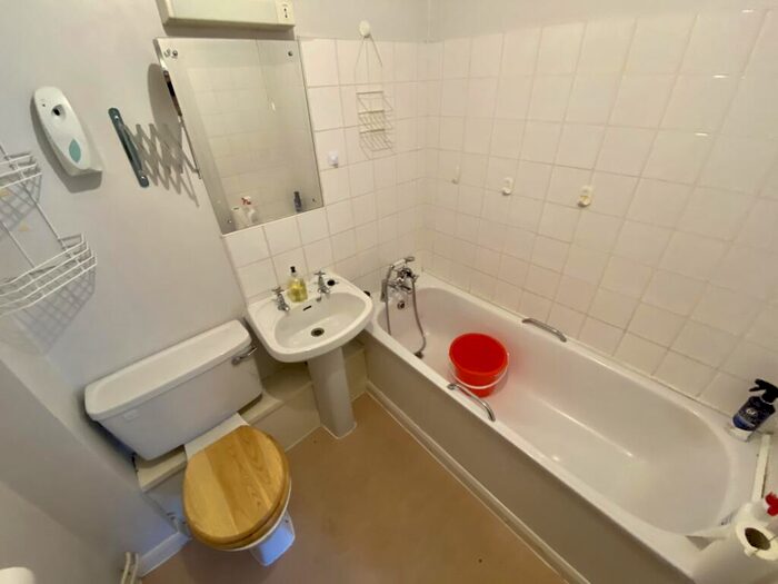 1 Bedroom Flat To Rent In Delta Court, NG1