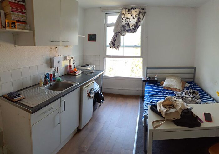 1 Bedroom Studio To Rent In Raveley Street, London, NW5